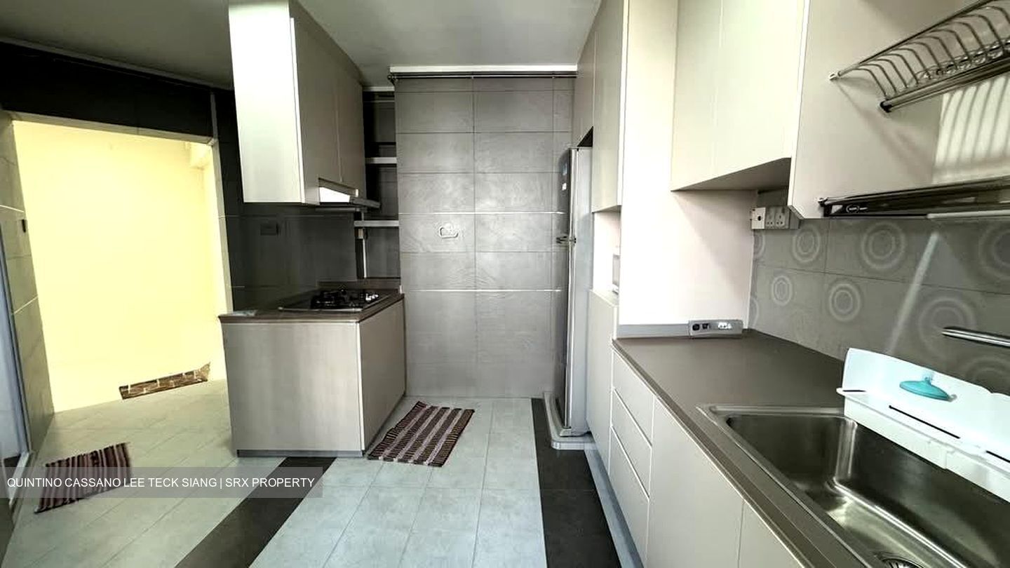Blk 306B Anchorvale Place (Sengkang), HDB Executive #583997631